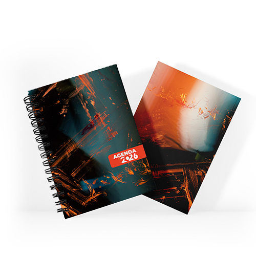 Agenda 2026 tamanho 15x21cm com capa dura em papel empastada com cartão e debrú laminação Prolan, lombada quadrada ou wire-o e miolo pronto